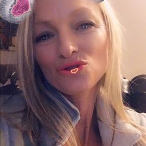 Meet your Posher, Brenda